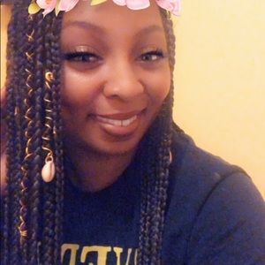 Meet your Posher, Whitney